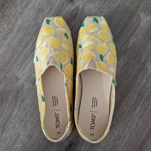 Lemon print Toms
